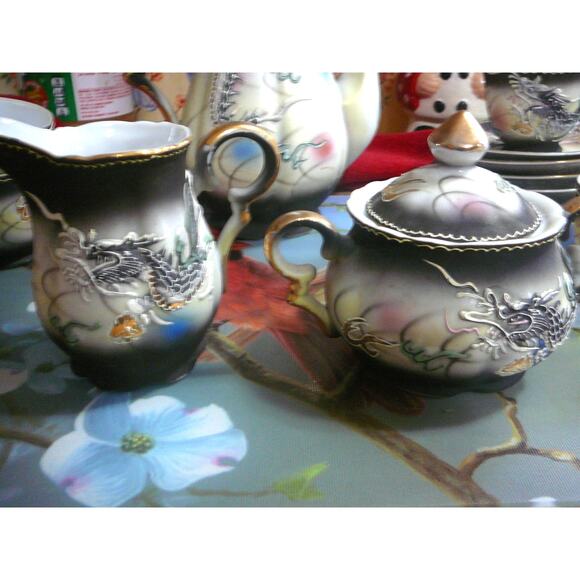 Vintage Ucagco Moriage 3D Dragonware 16 pc Demitasse Tea Set - Picture 4 of 14